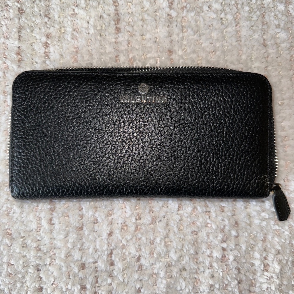 Valentino wallet